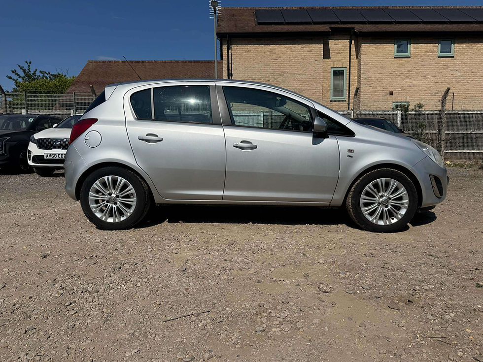 Thumbnail: Vauxhall Corsa 1.4 16V SE Auto Euro 5 5dr-70640 miles-petrol-4 owners
