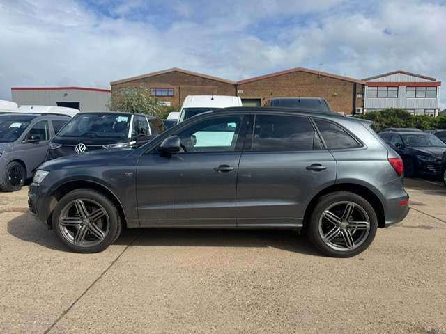 Thumbnail: Audi Q5 2.0 TDI S line Plus S Tronic quattro Euro 6 (s/s) 5dr-105000 miles-2 own