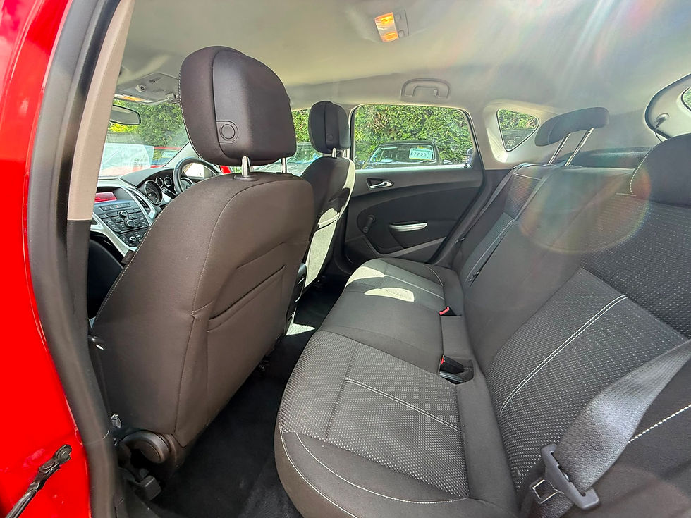 Thumbnail: Vauxhall Astra 1.6 16v SRi Auto Euro 5 5dr-58,080 miles-2 owners-new mot