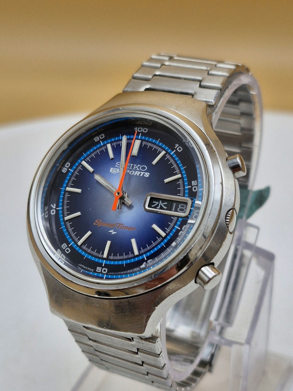 Thumbnail: 1973 SEIKO 7015 CHRONGRAPH