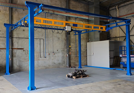 LLE-Work_Station_Crane_Free_standing_Motorised.jpg