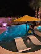 Lounge Pool 