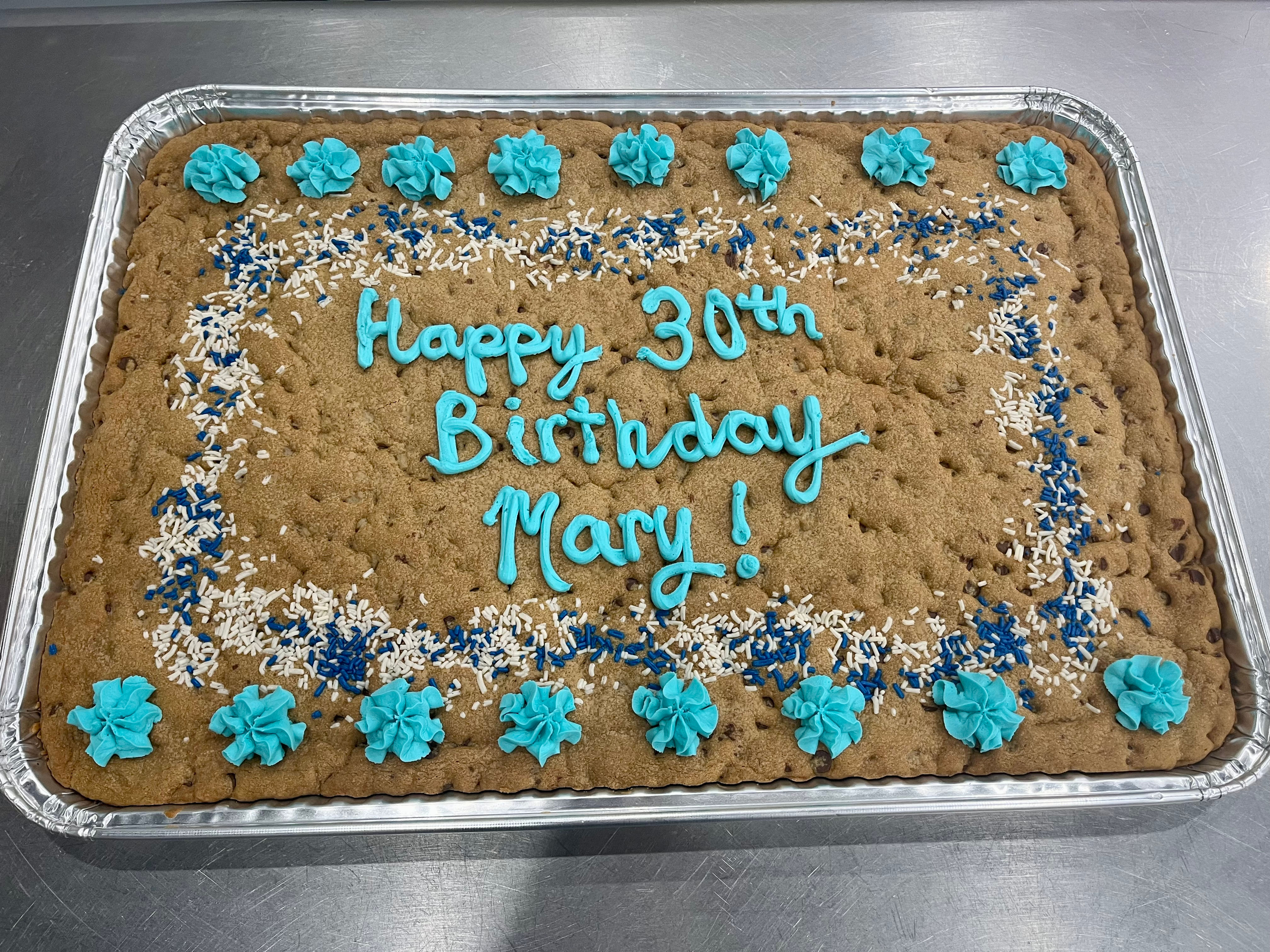 Our largest Cookie Cake - customizeable!