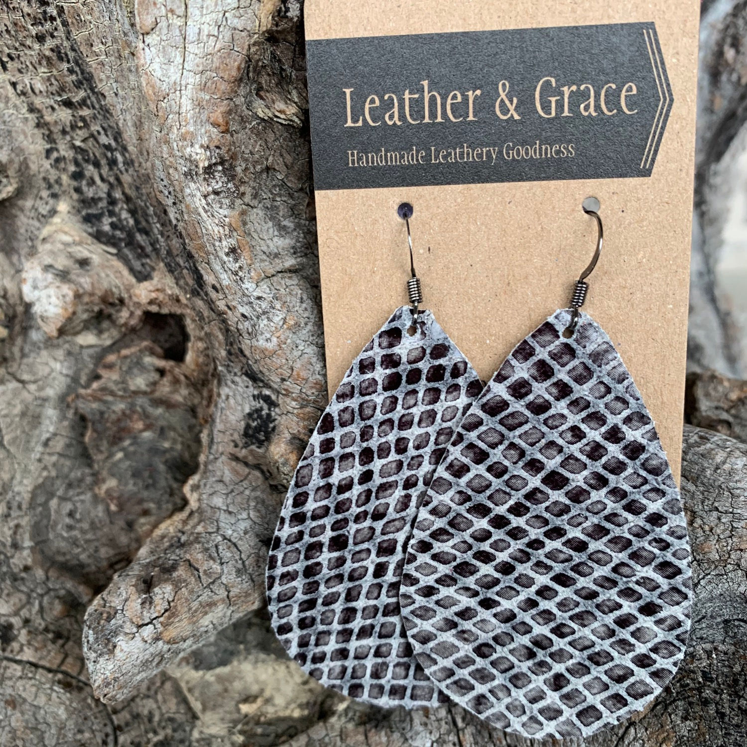 Black/White Snakeskin Giant Drops