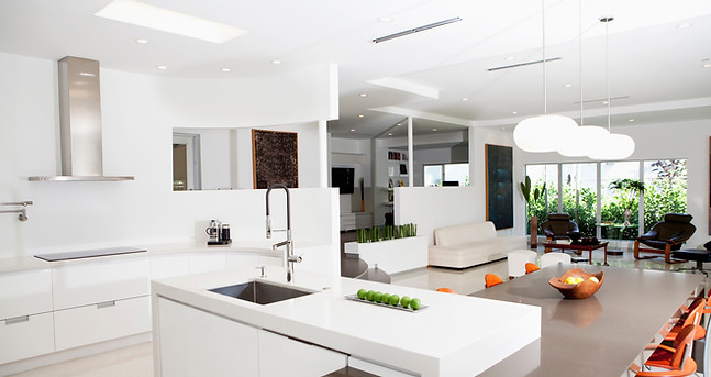 Bright and Modern Kitchen