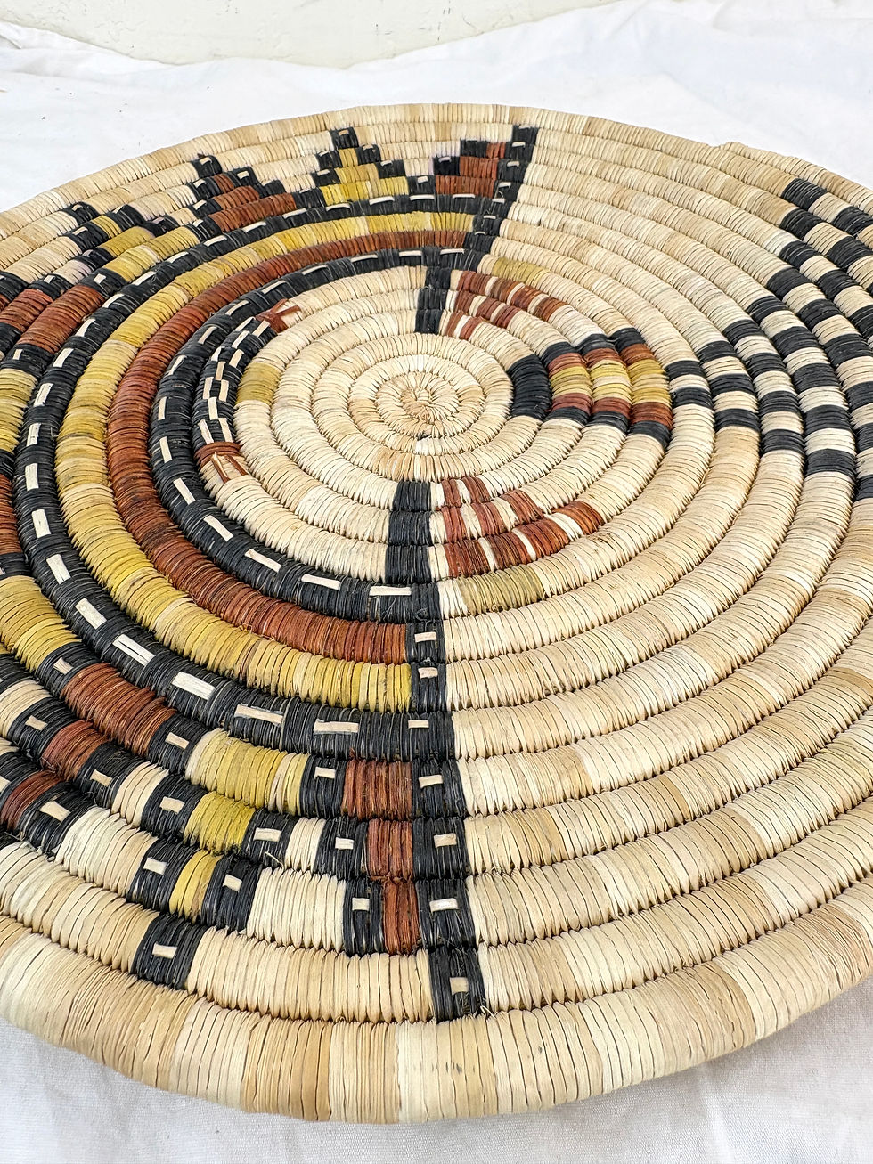 Thumbnail: Hopi Kachina Maiden Design Plaque Basket
