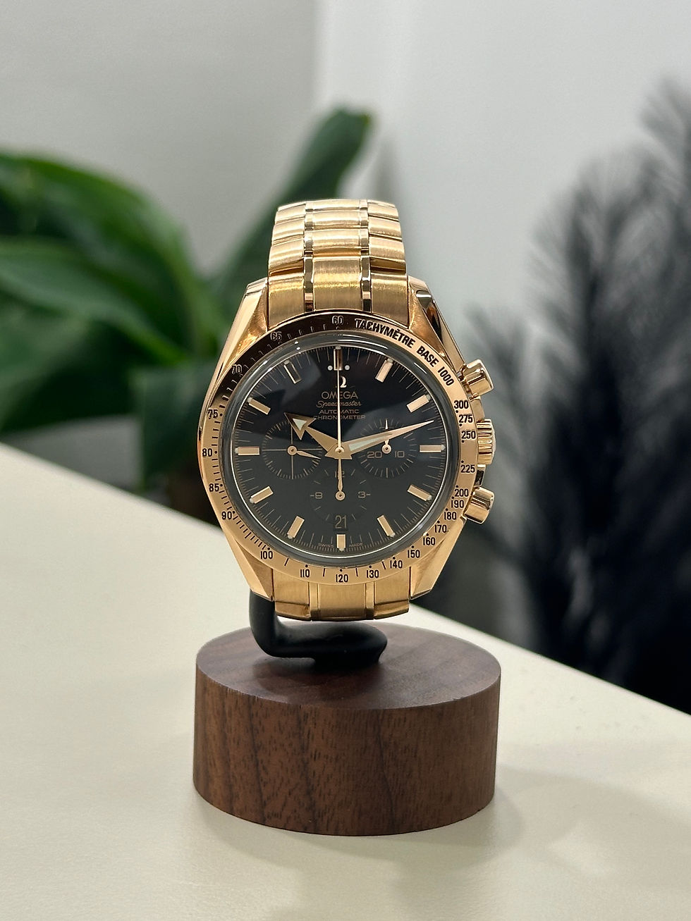 Thumbnail: Omega Speedmaster Broad Arrow Rose Gold 3153.80.00