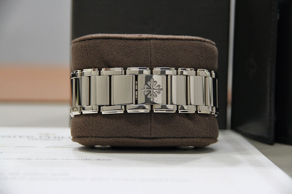 Thumbnail: Patek Philippe Twenty-4 White Gold 4910/20G-001