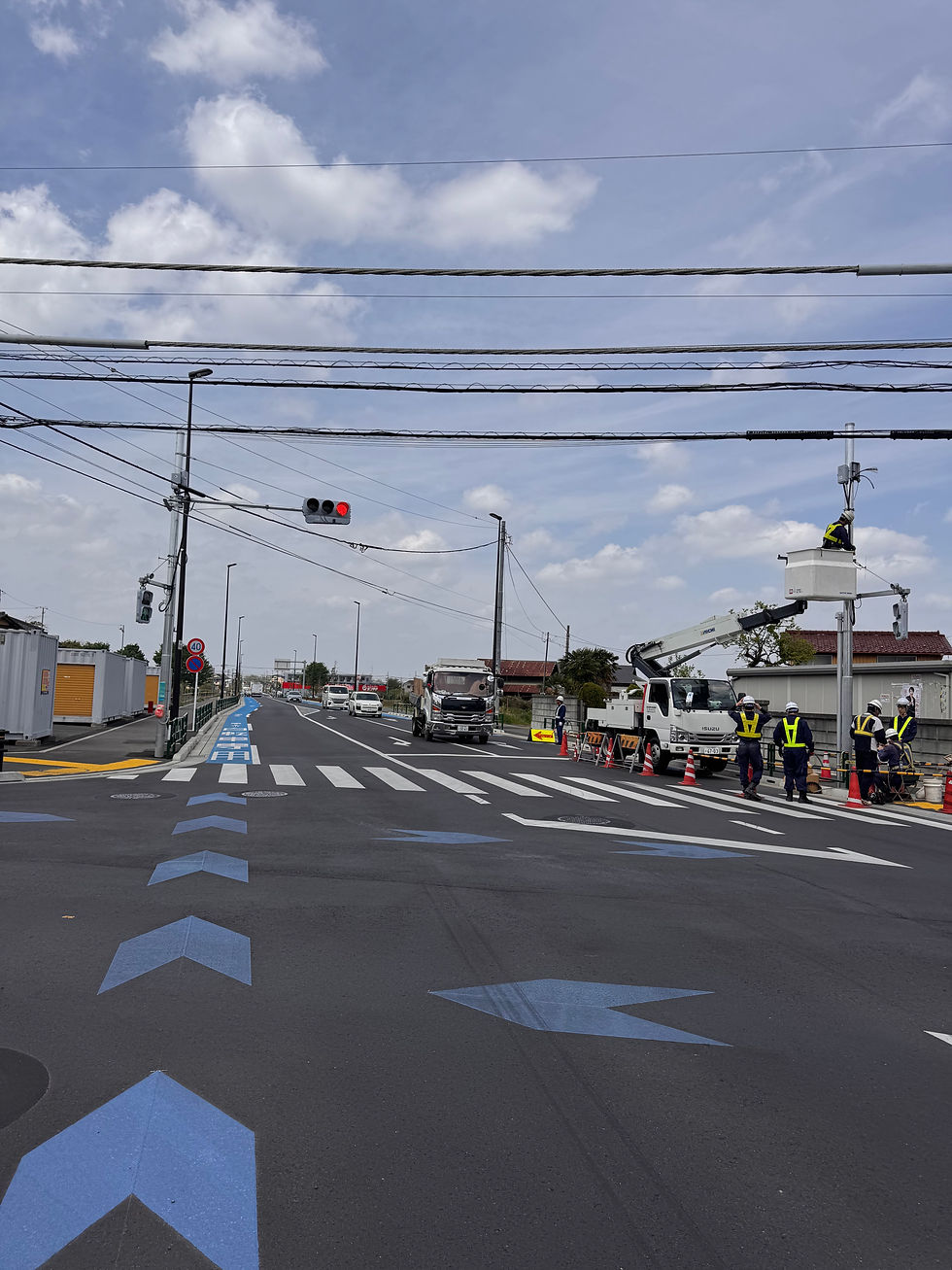 信号の機能変更？歩道用の信号に手を加えているみたいです