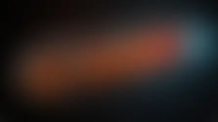 Mitocôndria ilustrada em corte tridimensional demonstrando cadeia respiratória e mecanismo de ação da fotobiomodulação no laser de baixa intensidade