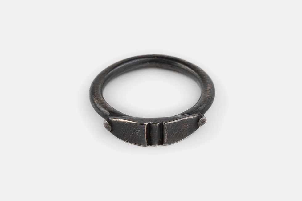 Thumbnail: Black Silver Bull Ring