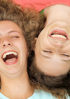 Los adolescentes felices 