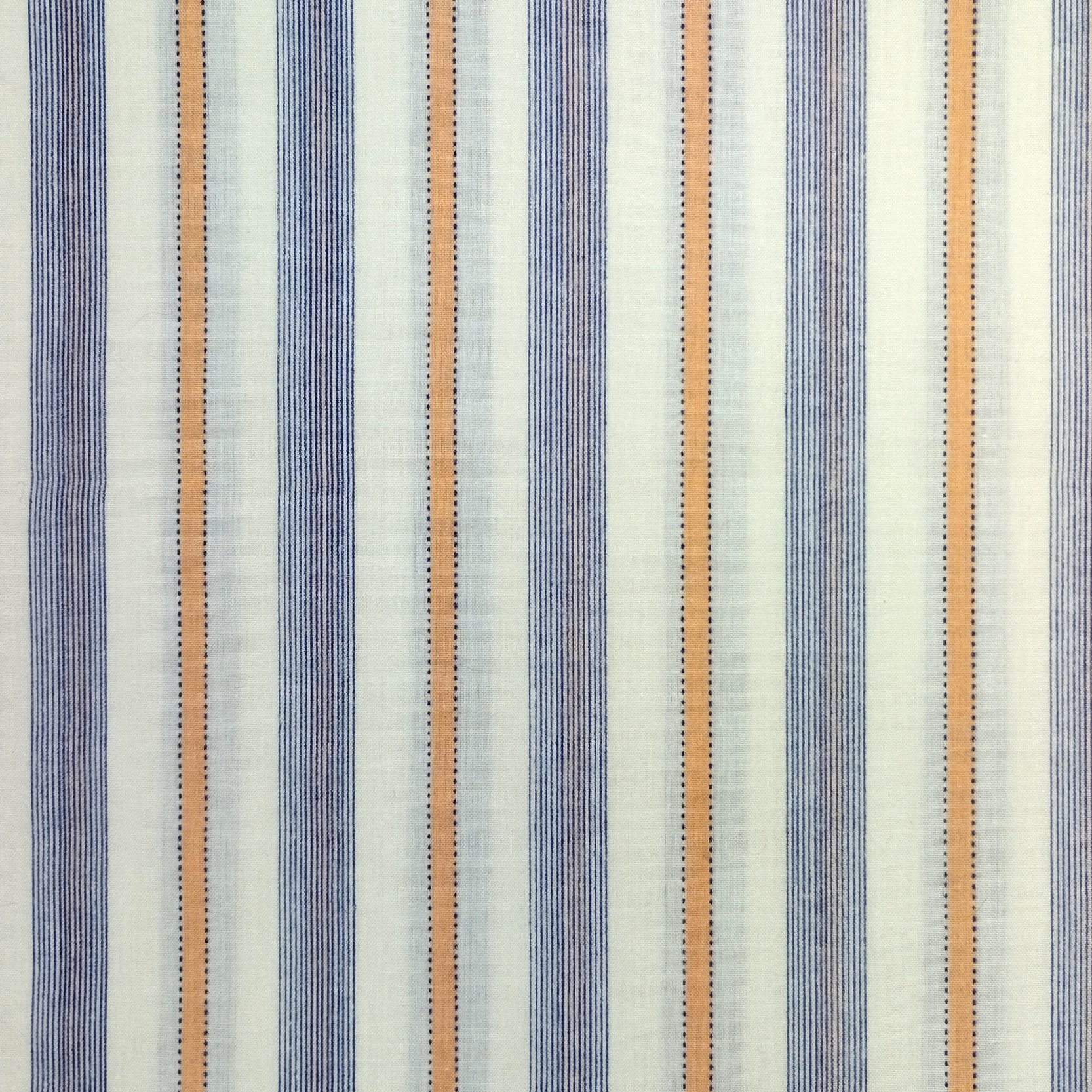 Voile de coton à rayures