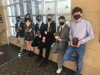 Bettendorf speech and debate team sends five students to nationals