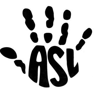 ASL Club teaches sign language to students