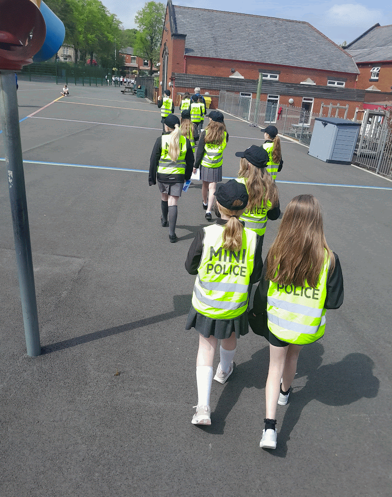 Mini Police