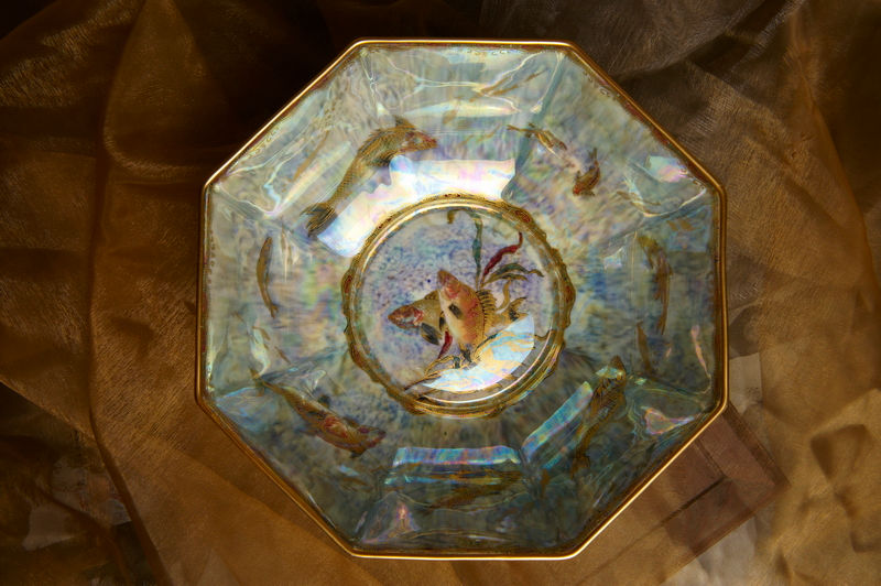 縮圖：Wedgwood lustre bowl with gold fish, designed by Daisy Makeig-Jones.