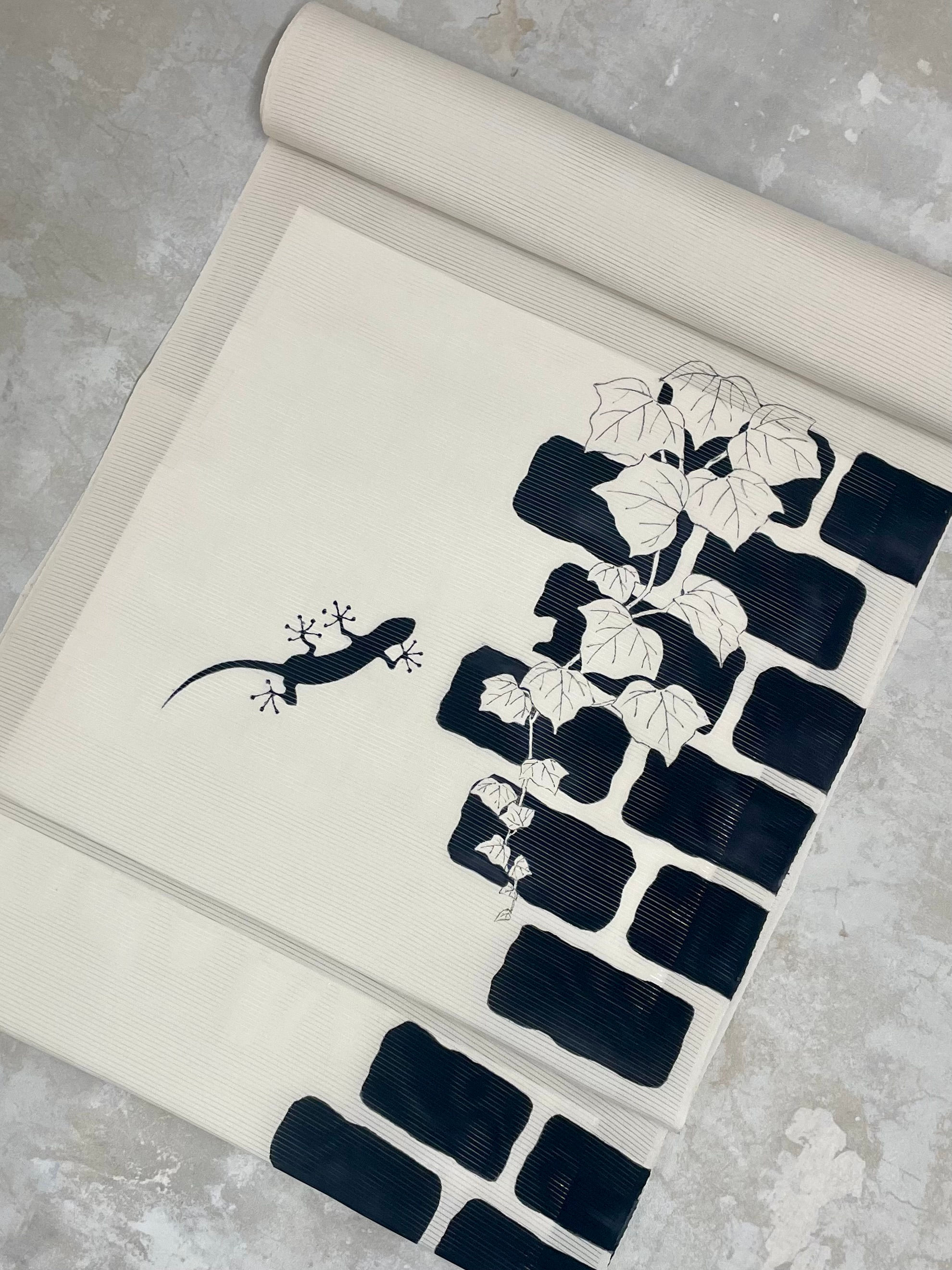 染名古屋帯*ヤモリ(象牙色)