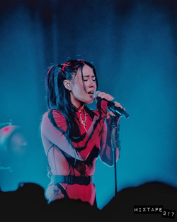 Emei Takes Fans Down a “RABBITHOLE” During Her Sold Out Show in New York - photo gallery