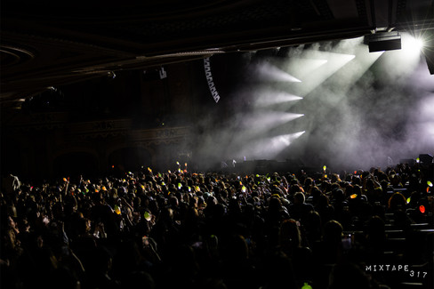 Hwasa Twits Tour in Los Angeles Photo Gallery