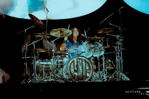 ONE OK ROCK Premonition at Kia Forum