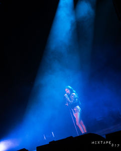 Hwasa Twits Tour in Los Angeles Photo Gallery