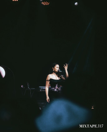 Sabrina Claudio Transforms Big Night Live into a Personal Sanctuary - Photo Dyani R.