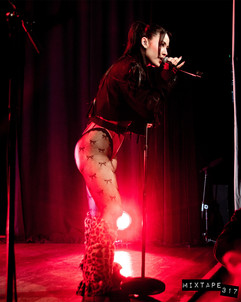 Emei Takes Fans Down a “RABBITHOLE” During Her Sold Out Show in New York - photo gallery