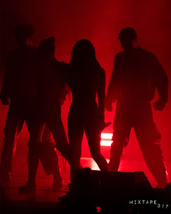 Hwasa Twits Tour in Los Angeles Photo Gallery