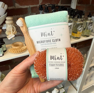 Mint Cleaning Tools (Microfibre Cloths, Copper Scrubbie, Cleaning Brush)