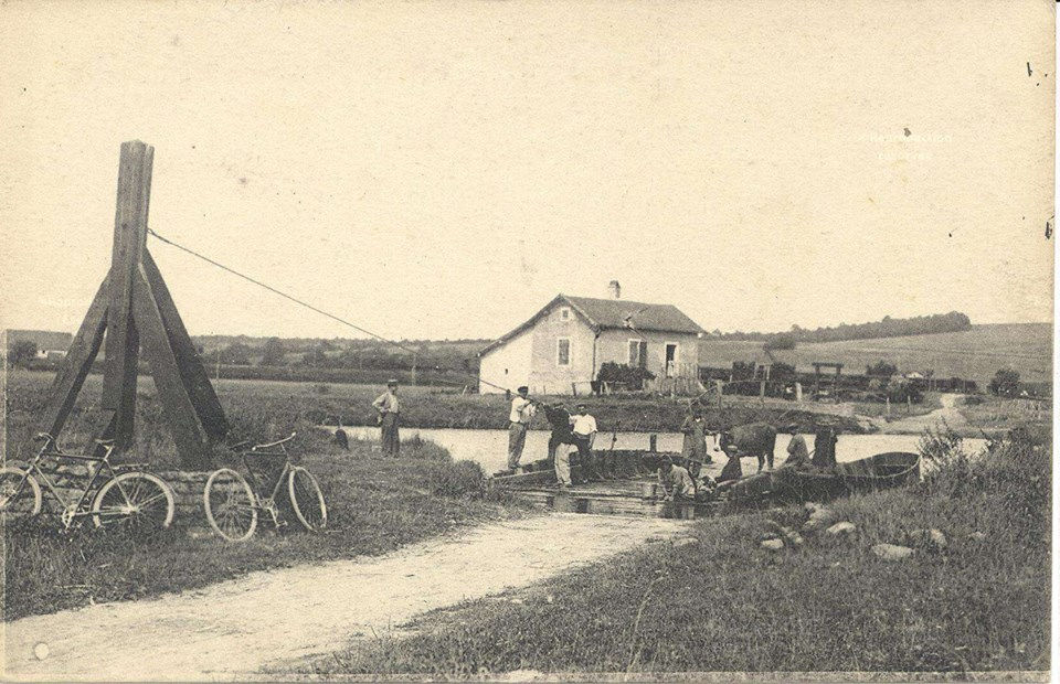 Bac sur la Saône autrefois - blog "chronique de nos villages saônois"