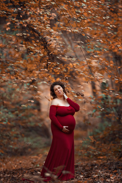 Votre photographe spécialisé en Belgique - Région Wallonne - Région Liégeoise dans la photographie de la maternité, naissance, enfance et Portrait de famille & Portrait Adulte mais aussi commerciale.