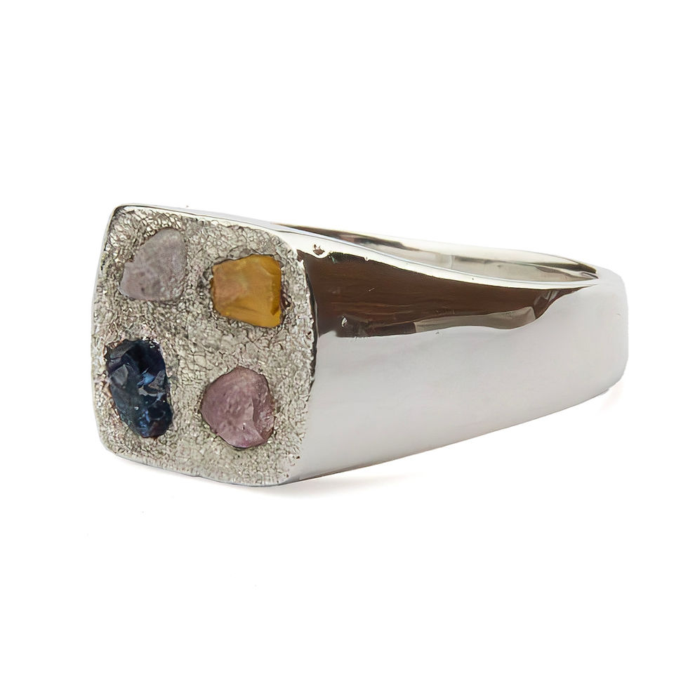 Thumbnail: Uncut sapphire in silver stone