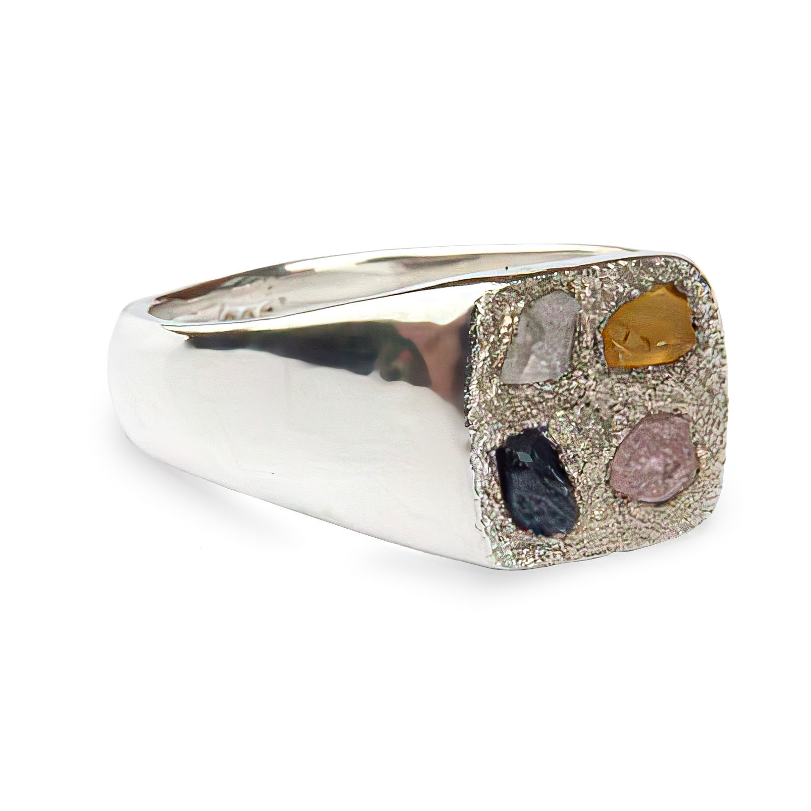 Uncut sapphire in silver stone