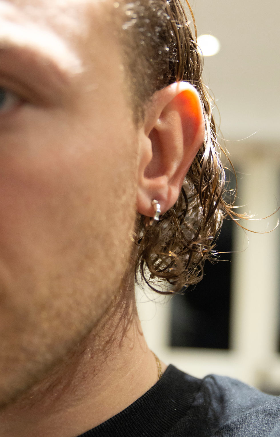 Thumbnail: Crinkle ear ring silver/gold x1