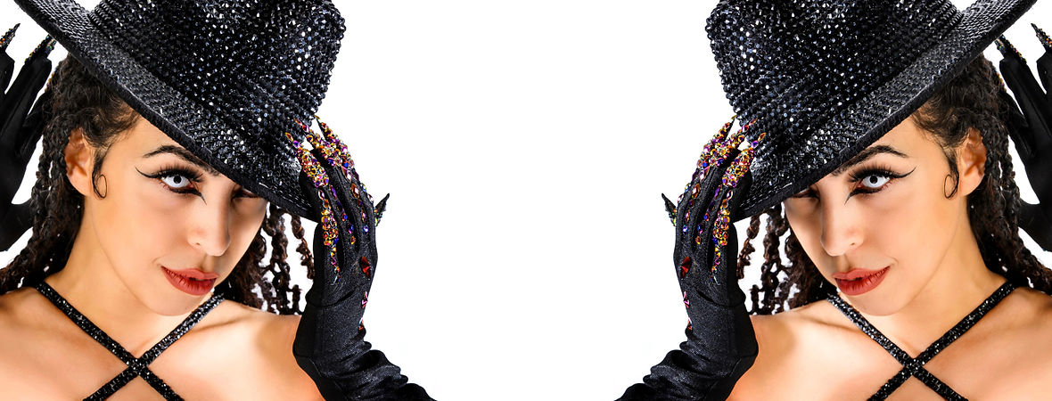 Qu'in de la Noche - Burlesque Cabaret Jazz Showgirl