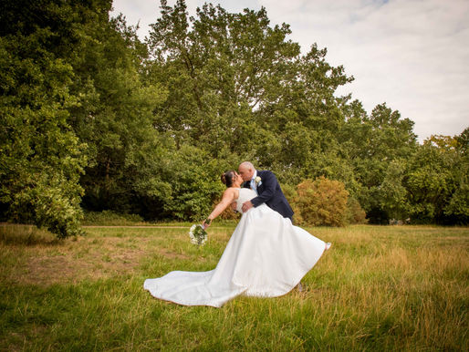 Wedding photos on Chislehurst common
