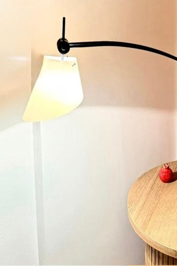 Thumbnail: Lampada a braccio