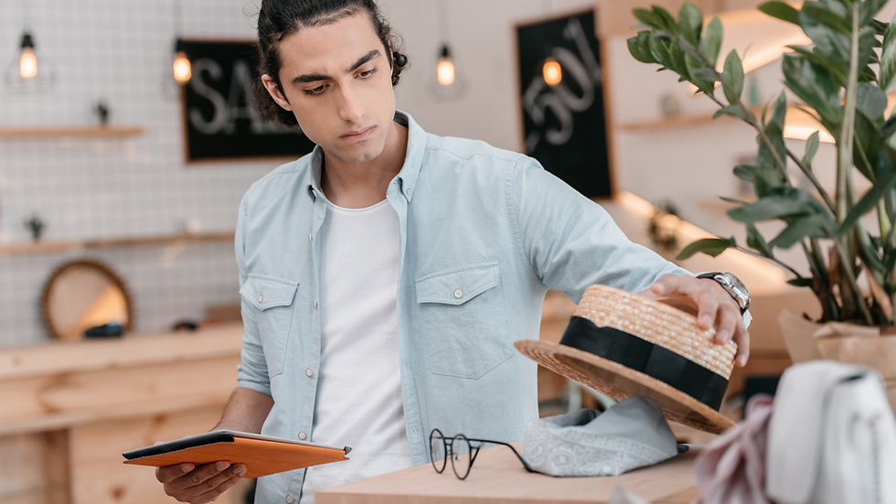 Product data validation in product information management system preventing errors
