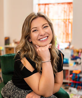 Zana Headshot_Social-3 4x5-2.jpg