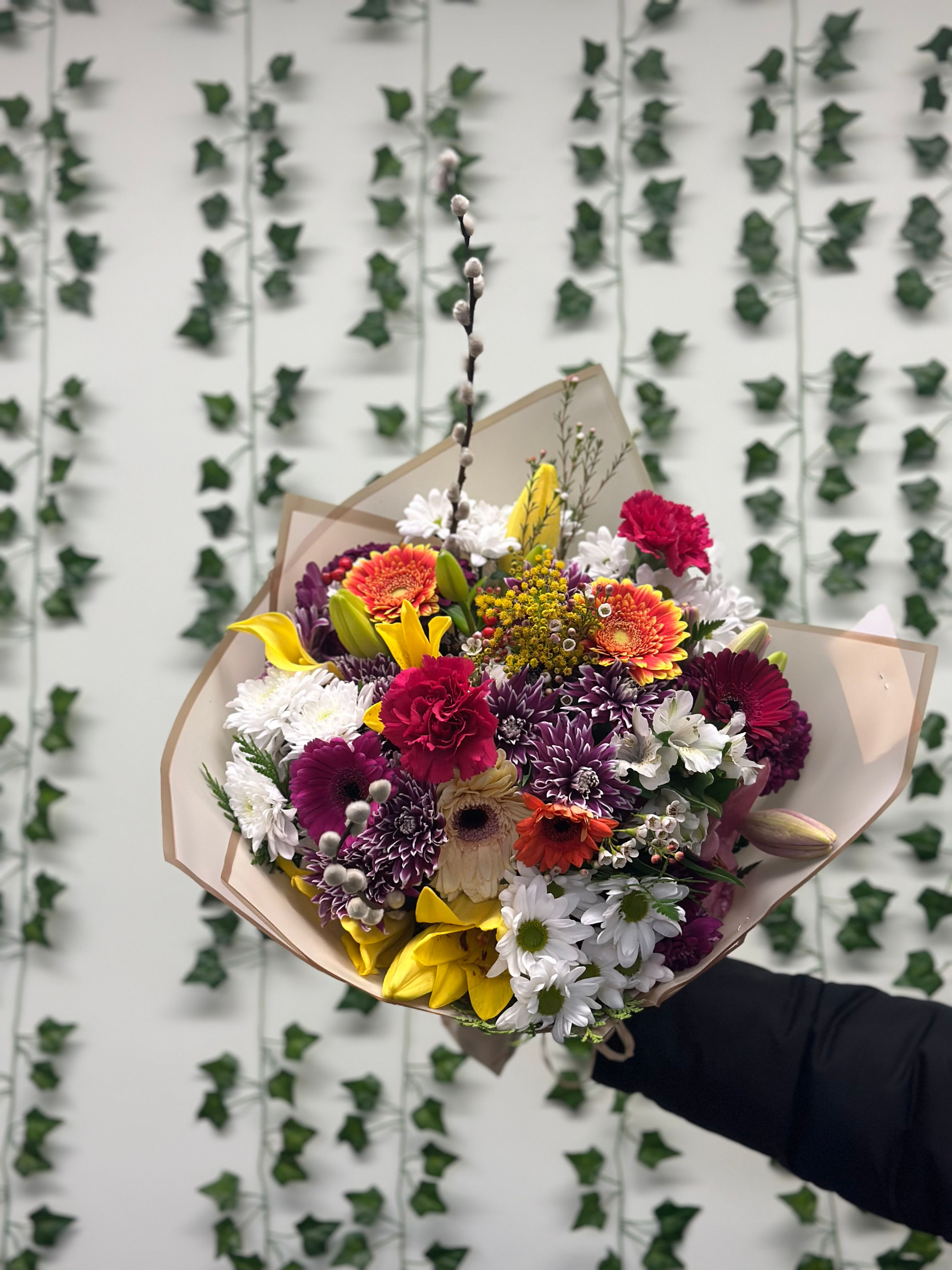 Seasonal Arrangement -Florist Choice