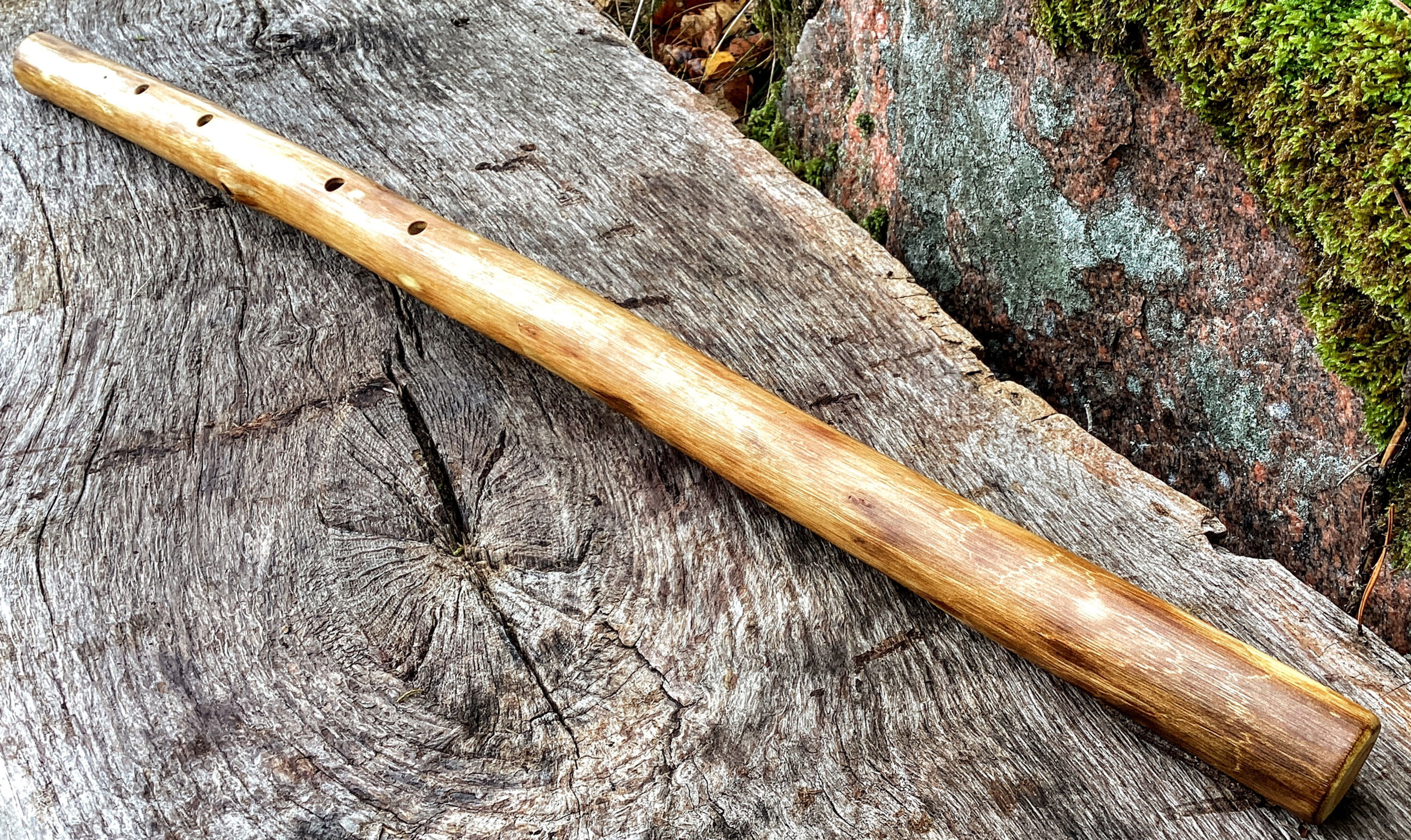 Black locust in low G major