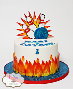 Bowling 8" Cake