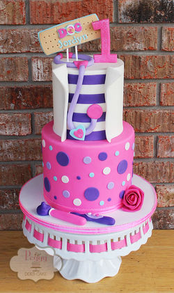 Doc McStuffins 5"/7" Cake
