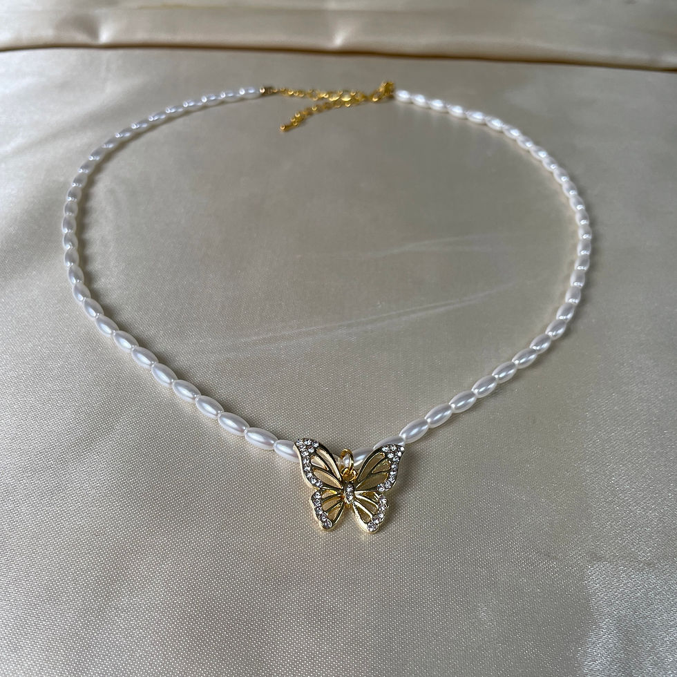 Thumbnail: Shiny Butterfly Pearl Necklace 