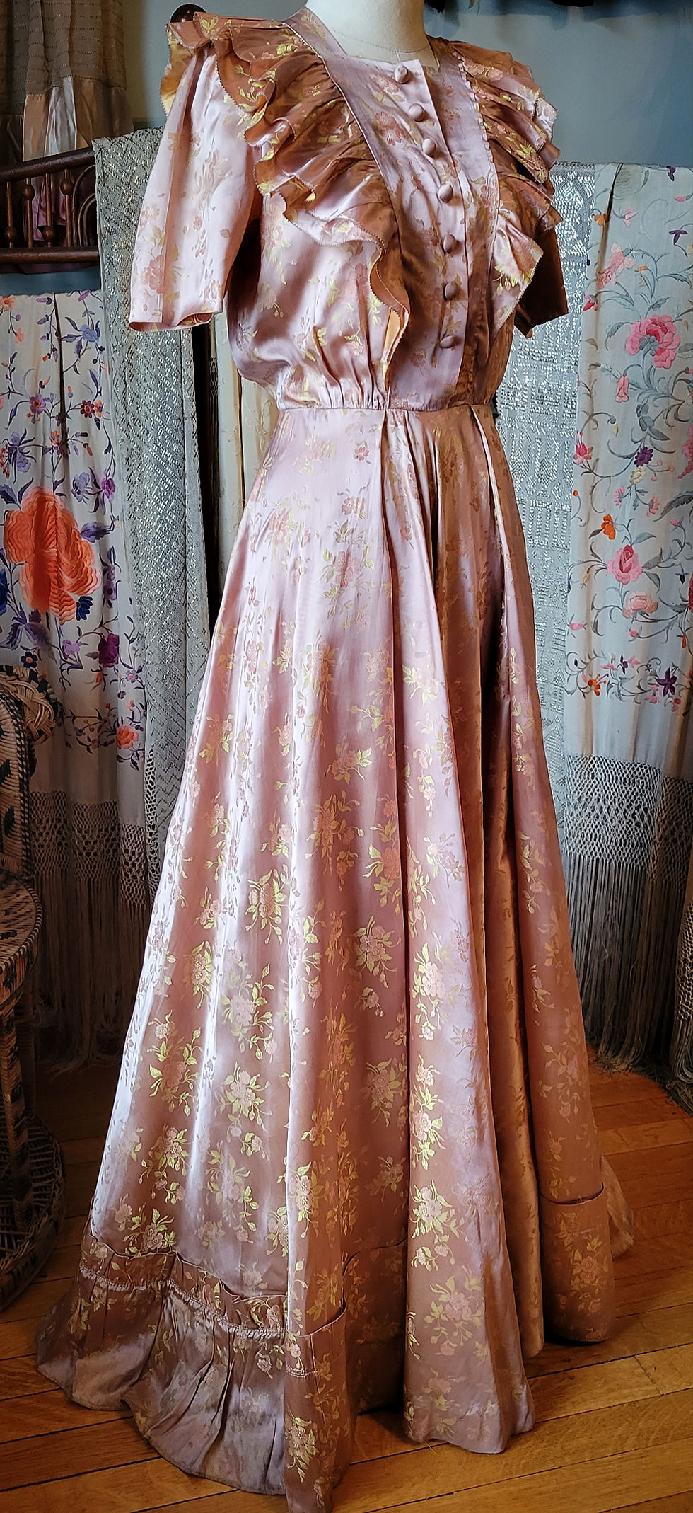 Thumbnail: 1930s Silk Brocade Dressing Gown