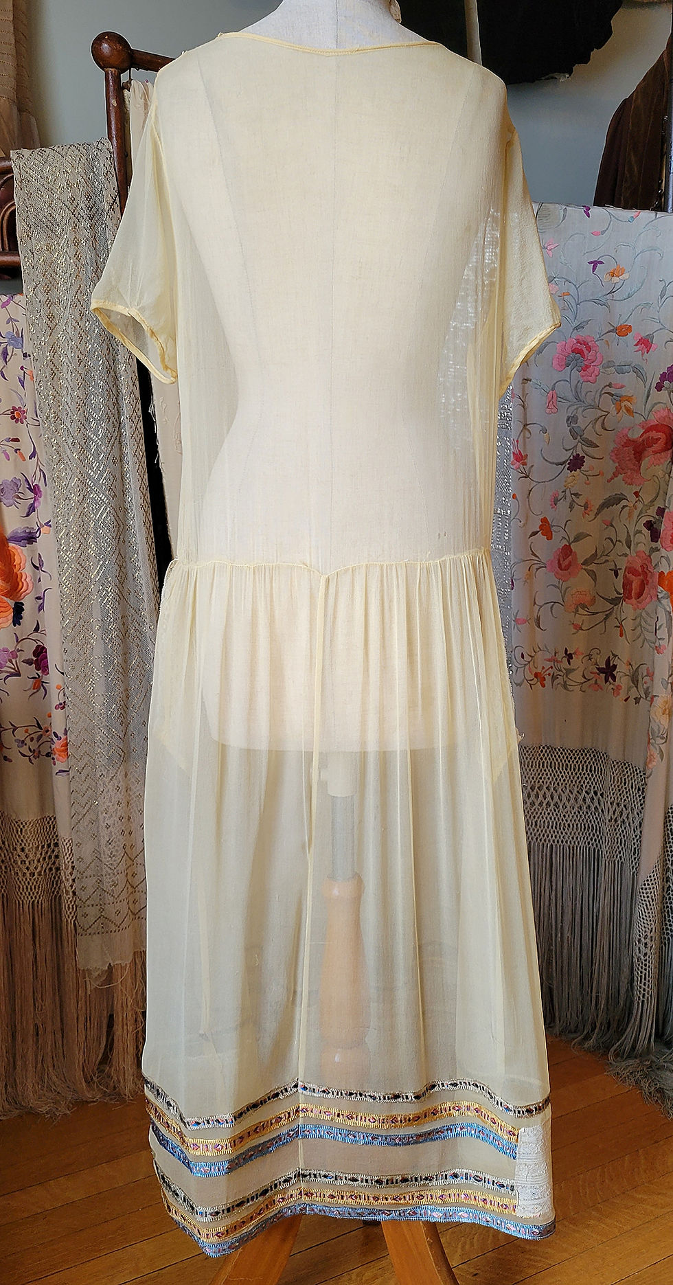 Thumbnail: 1920s Pale Yellow Chiffon Dress 