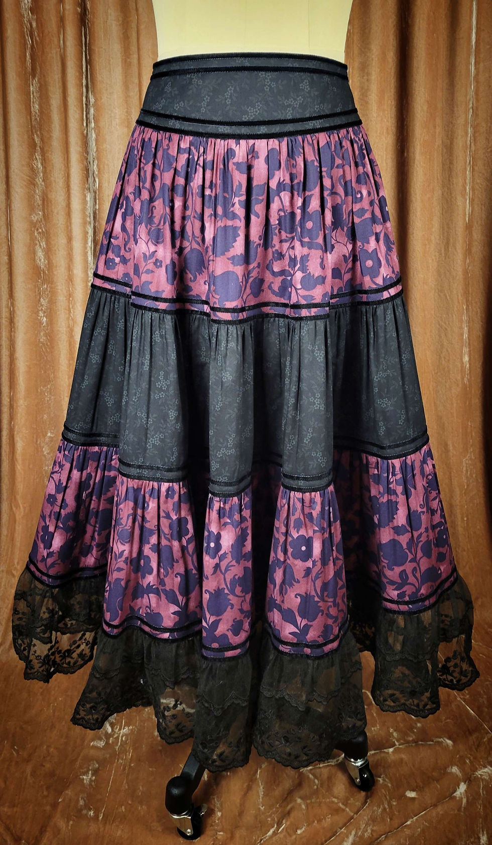 Thumbnail: Violet and Black Cotton Print Tiered Skirt