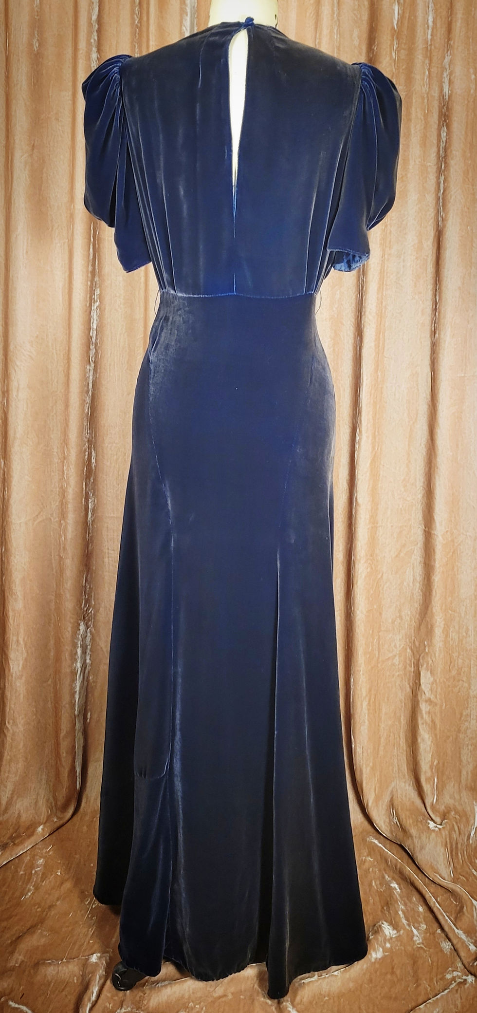 Thumbnail: 1930s Deep Blue Silk Velvet Gown