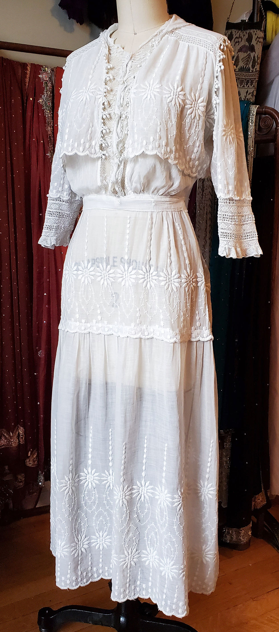 Thumbnail: Edwardian Embroidered Daisy Day Dress